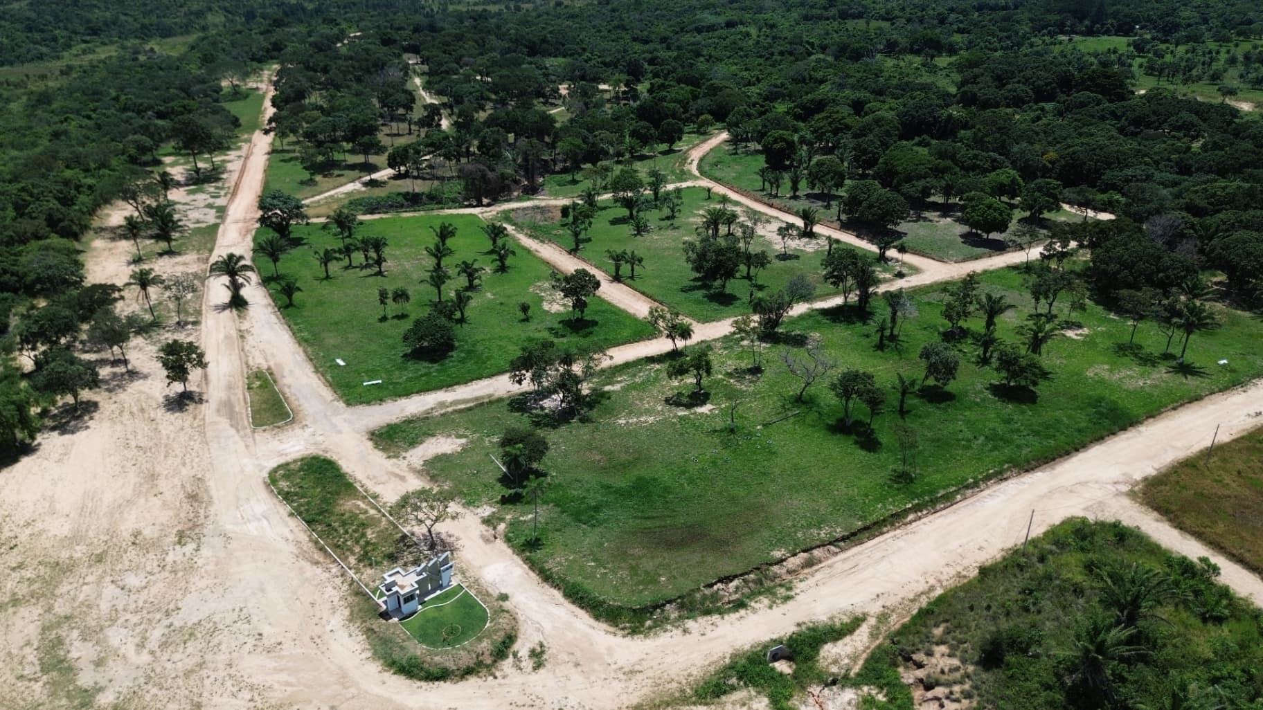 Plazas del Urubó